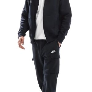 Nike Club Fleece Cargo Sweatpants - Black M